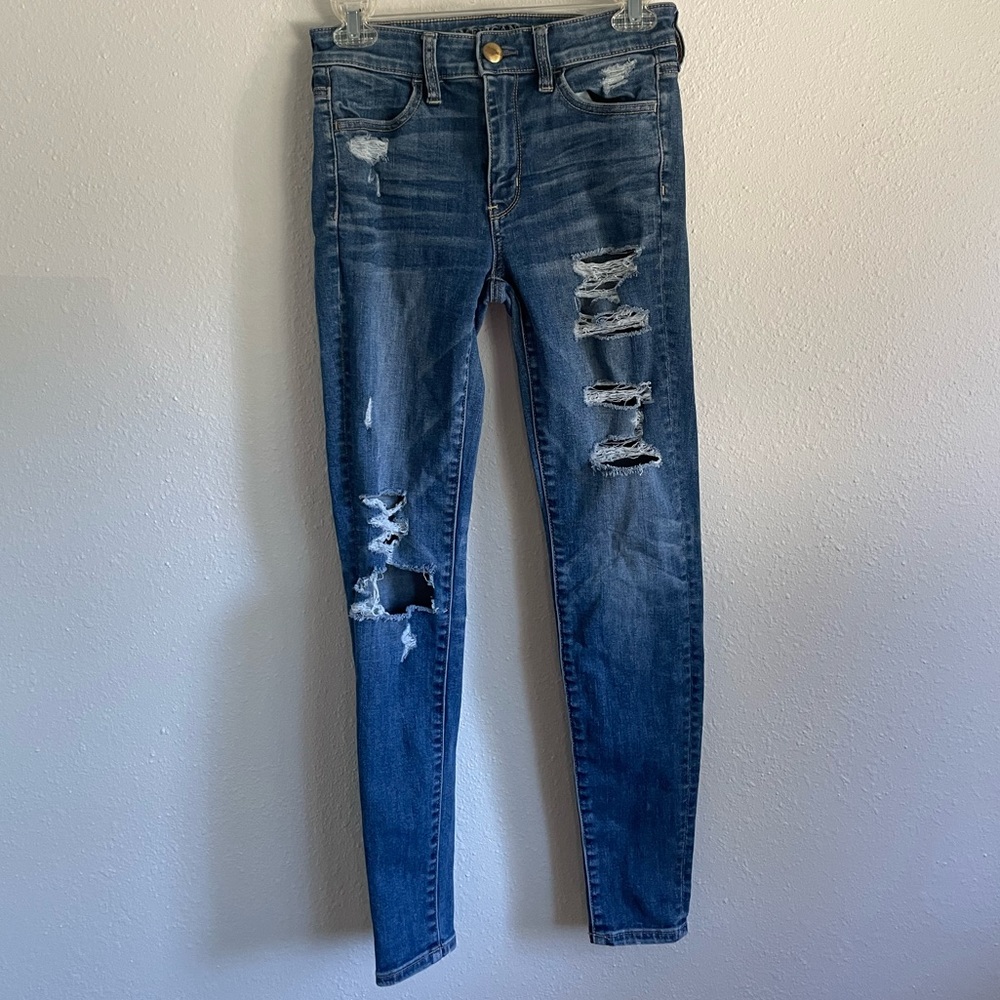 American Eagle Jeans High Rise Distressed Skinny Size 2